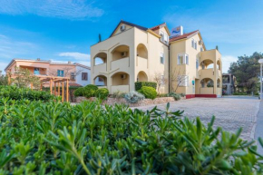 Apartments by the sea Vir - 18603